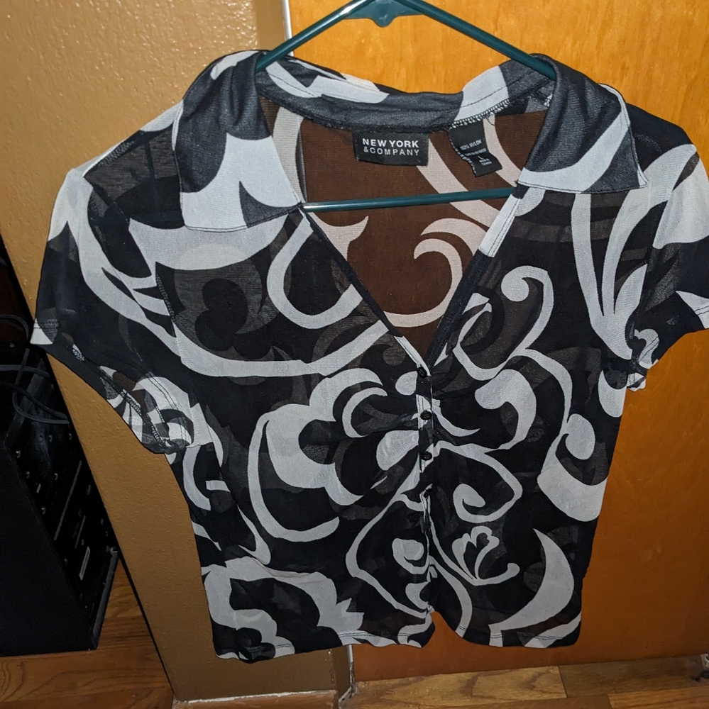 Women's Vintage New York & Co Sheer Blouse black & white button up s/s